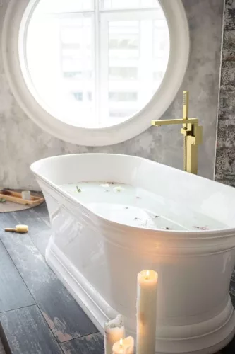 Kádtöltő csaptelep, AREZZO design CUBEFIELD szabadonálló kádcsaptelep,szálcsiszolt arany AR-4406G