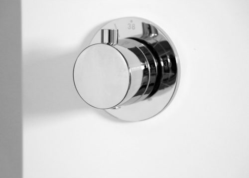 Zuhanypanel, Aquatek Cyprus termosztatikus