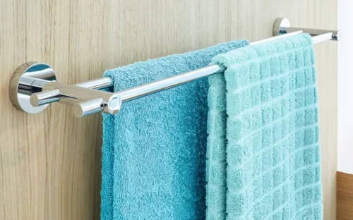 Törölközőtartó, Tesa Smooz dupla törölközőtartó rúd ragasztós rögzítésű, króm