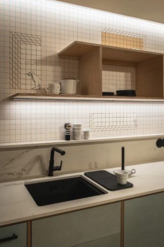 Mosogató csaptelep, Deante Silia kihúzható kifolyóval, fekete BQS_N73M