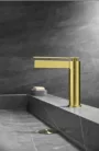 Mosdó csaptelep, Arezzo design Elegant mosdó csaptelep, szálcsiszolt arany AR-5095BG