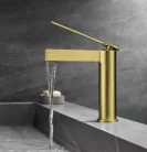 Mosdó csaptelep, Arezzo design Elegant mosdó csaptelep, szálcsiszolt arany AR-5095BG