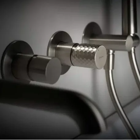 Falba süllyesztett csaptelep, Deante Silia Hexa kádtöltő, szálcsiszolt acél BHS_F18P