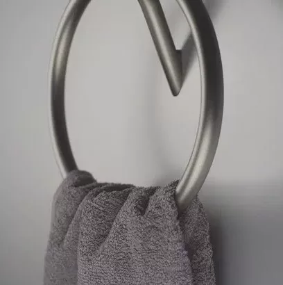 Törölközőtartó, Deante Silia fali, kerek törölközőtartó, titanium ADI_D611